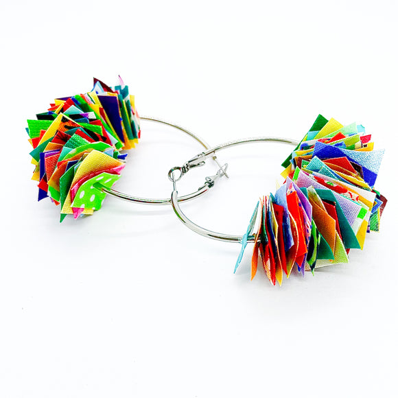 confetti earrings . medium . silver . rainbow ride